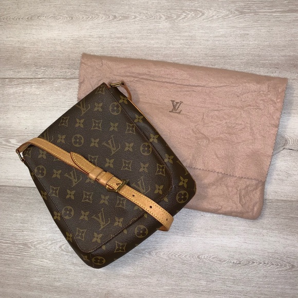 Louis Vuitton Handbags - Louis Vuitton Musette Salsa